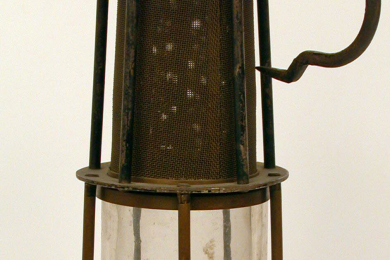 Gesamtansicht einer Benzin-Sicherheitslampe