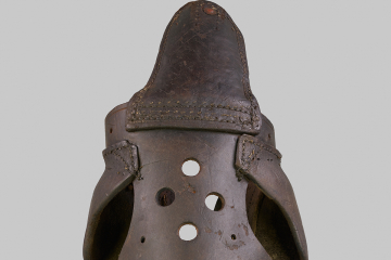 Vorderansicht eines Zaumzeugs für ein Pferd unter Tage